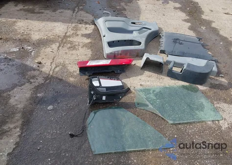 2016 Ford Transit-250 из США, поврежденный, VIN 1FTYR1ZM3GKA95575